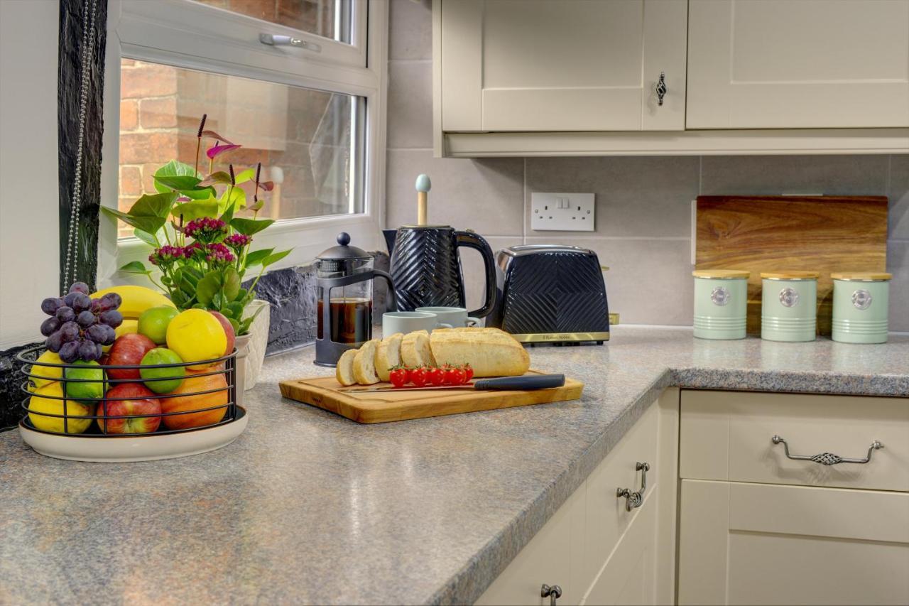 Loft Cottage By Spa Town Property - 2 Bed Tudor Retreat Near To Stratford-Upon-Avon, Warwick & Solihull エクステリア 写真